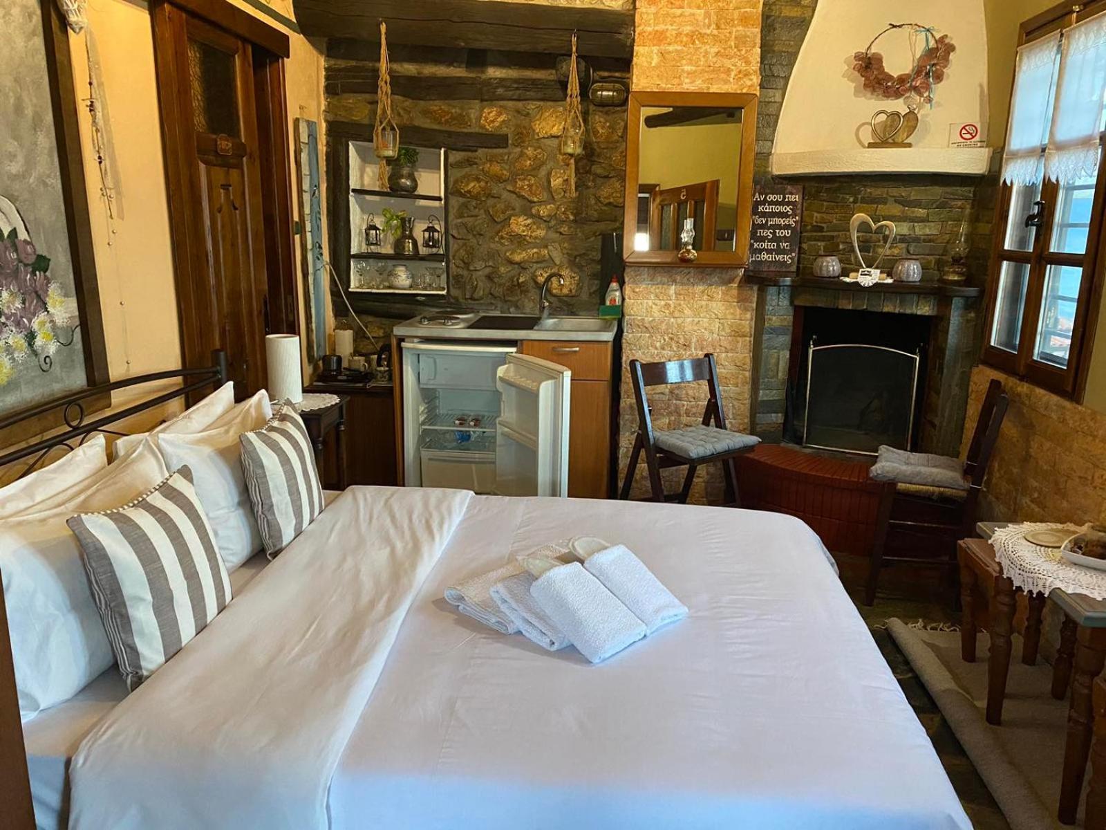 Traditional Guesthouse Erato Palaios Panteleimonas Luaran gambar